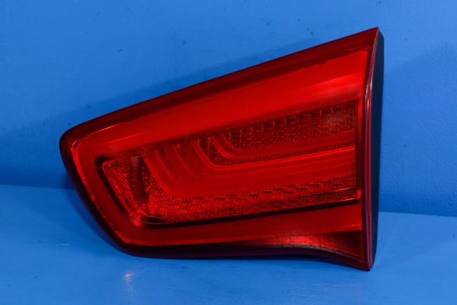 Baklykt høyre indre til Kia Sportage, 2010-2016 (Type III)  (KIA|92406-3W610)