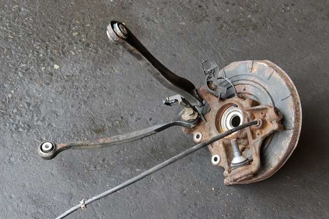 Hjulspindel høyre bak til Mercedes ML 2005-2011 (W164) (W164) 