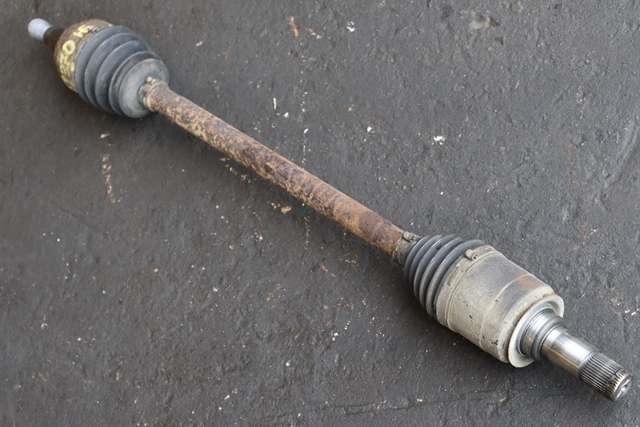 Drivaksel høyre bak, diesel/automat til Mercedes ML 2005-2011 (W164) (W164) 