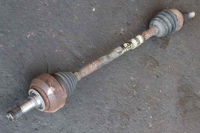 Drivaksel venstre bak, diesel/automat til Mercedes ML 2005-2011 (W164) (W164)