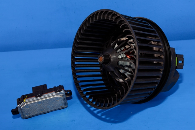 Varmeapparat motor til Ford Transit Connect 2018-->> Type II, Fase 2 (FORD|AV6N-18456-AA|)