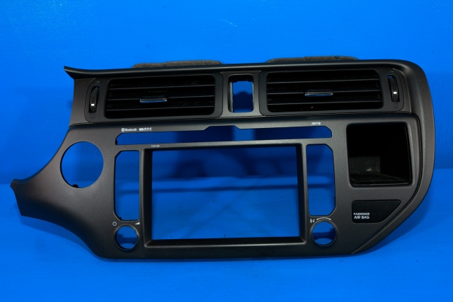 Dashbord friskluftdyse midtkonsoll til Kia Rio, 2011-2017 Type III  (KIA|84740-1W325)