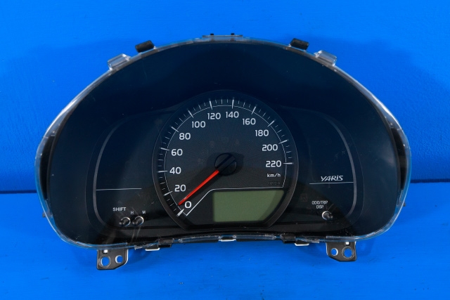 Instrumentpanel til Toyota Yaris, 2012-2014 (Type III, Fase 1)  (DENSO|157550-5186)