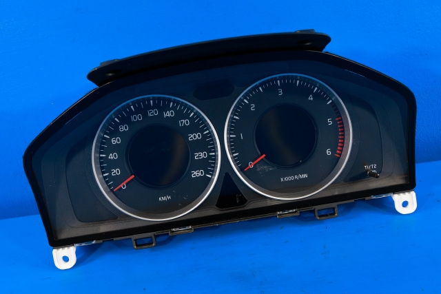 Instrumentpanel til Volvo V60, 2010-2013 (Type I, Fase 1)  (YAZAKI|69799-560U)