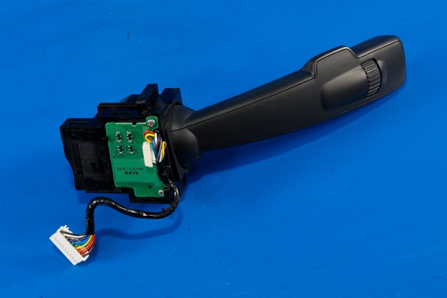 Bryter blink til Volvo V60 2010-2013 (Type I, Fase 1) (VOLVO|31327904|)