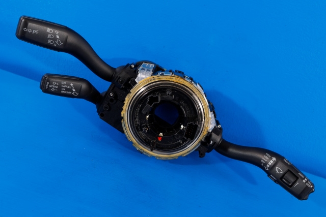 Bryter combi til Audi A6, 2008-2011 (Type III, Fase 2) (C6) (C6) (VAG|4F0 953 549 D)