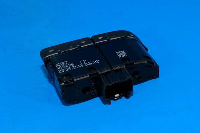 Bryter diverse til Ford Focus 2011-2014 (Type III, Fase 1)  (FORD|AM5T-14B436-FB|)
