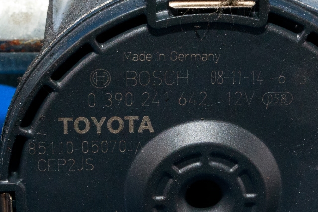 Viskermotor frontrute komplett m/overføring til Toyota Avensis 2009-2015 (Type III, Fase 1) (BOSCH|0 390 241 642|85110-05070-A|)