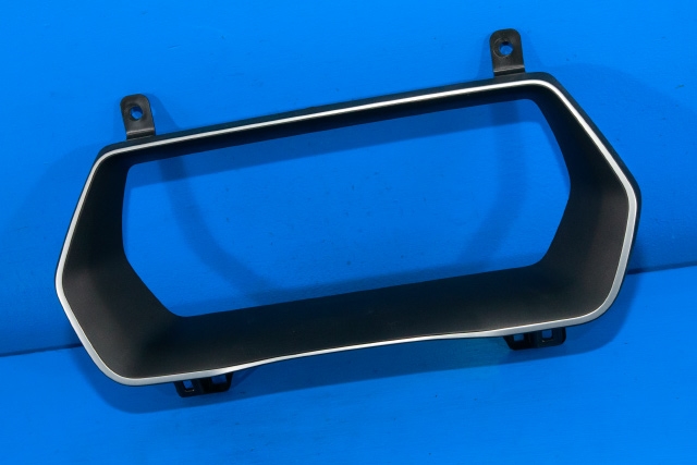 Dashbord diverse til Tesla Model S, 2013-2016 (Fase 1)  (TESLA|1033041-00-C)
