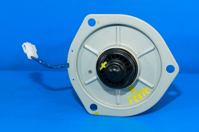Varmeapparat motor bak til Mitsubishi Pajero 2007-2016 (Type IV, Fase 1)