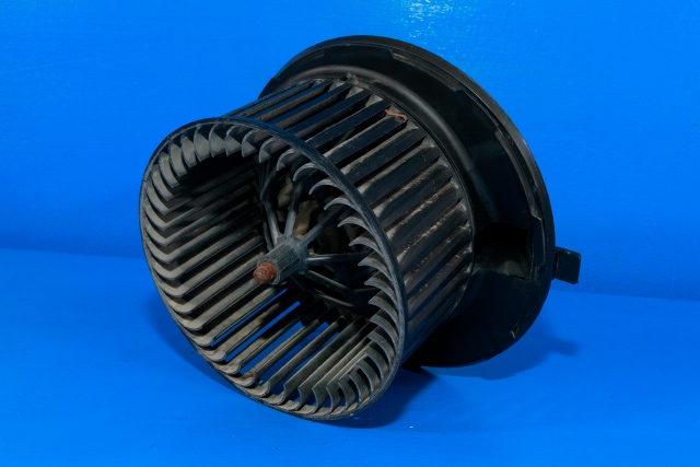 Varmeapparat motor til VW Caddy, 2010-2015 (Type III, Fase 2) (VAG|1K1 819 015 E)