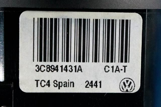 Bryter lys til VW Passat 2011-2015 (B7) (B7) (VAG|3C8 941 431 A|)