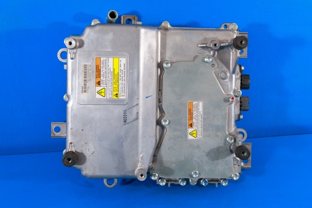 Inverter hybrid til Mitsubishi Outlander 2012-2015 (Type III, Fase 1)  (MITSUBISHI|9410A067|)