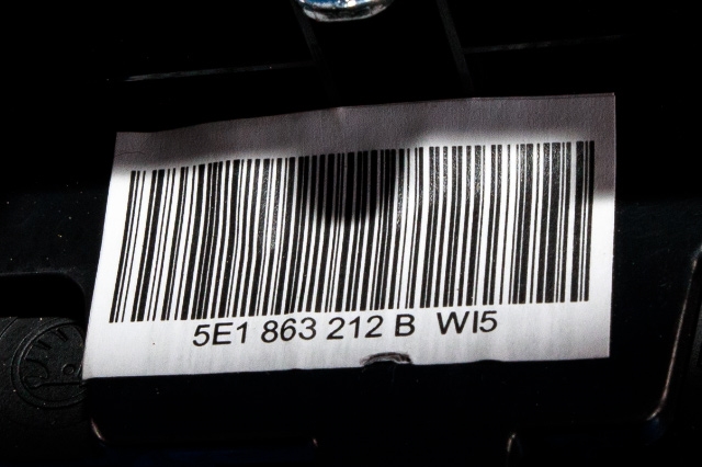 Dashbord diverse til Škoda Octavia 2013-2016 (Type III, Fase 1)  (VAG|5E1 863 212 B|)
