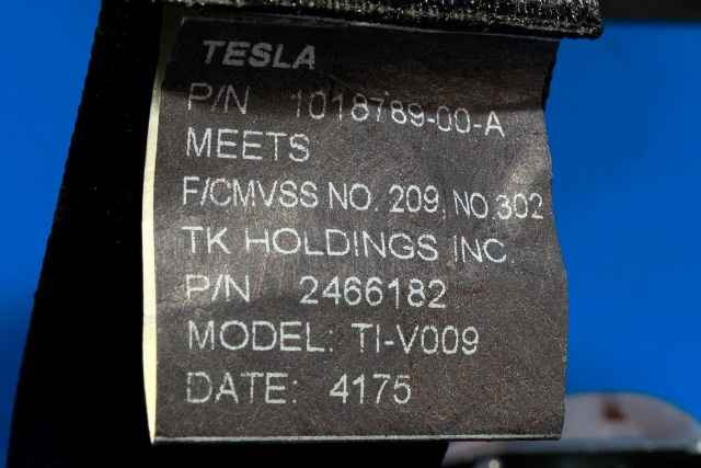 Sikkerhetsbelte bak høyre til Tesla Model S 2013-2016 (Fase 1)  (TESLA|1018789-00-A|)