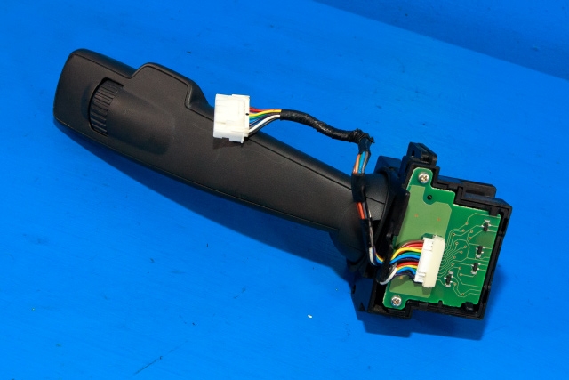 Bryter visker til Volvo XC70 2008-2013 (Type II, Fase 1)  (VOLVO|31264169|)