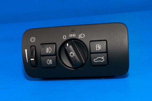 Bryter lys til Volvo XC70, 2008-2013 (Type II, Fase 1)  (VOLVO|30739414)