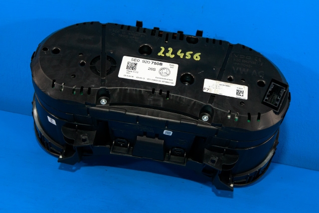Instrumentpanel til Škoda Octavia 2013-2016 (Type III, Fase 1)  (VAG|5E0 920 750 B|)