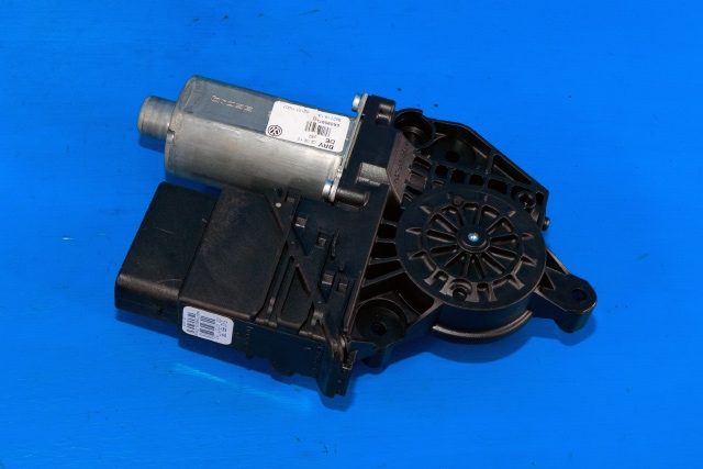 Ruteheis, kun motor, høyre bak til VW Golf VI, 2008-2012 (VAG|5K0 959 704 D)