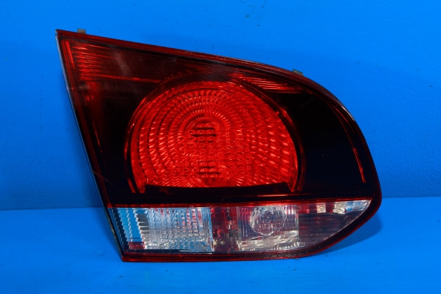 Baklykt venstre indre til VW Golf VI, 2008-2012 (VAG|5K0 945 093 AA)