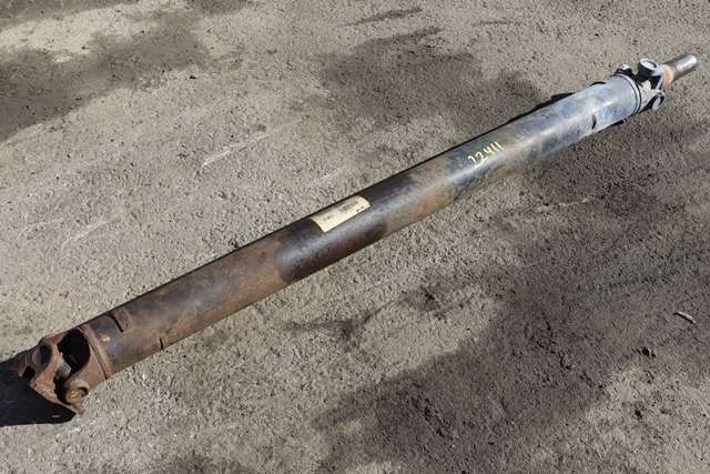 Mellomaksel bakre til Nissan Navara 2010-2015 (Fase 2) (D40) (D40) (NISSAN|37300-5X30A|)