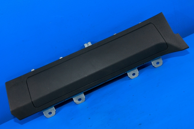 Airbag kne til Mercedes B-Klasse, electric drive, 2014-2018 (W242) (W242) (MERCEDES|A 246 860 03 02)