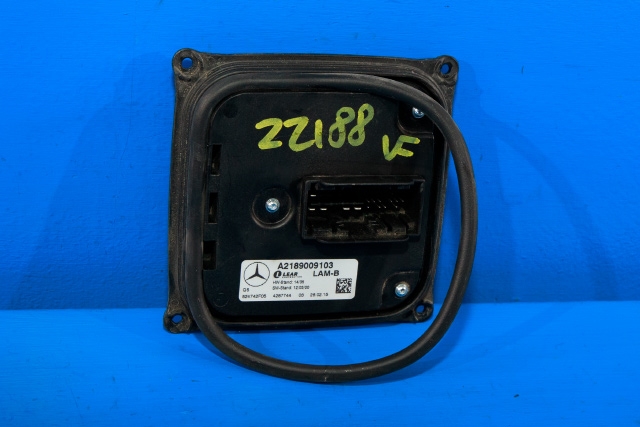 Styreenhet LED til Mercedes B-Klasse, electric drive, 2014-2018 (W242) (W242) (MERCEDES|A 218 900 91 03)