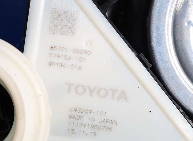 Ruteheis venstre bak til Toyota Corolla 2019-->>  (TOYOTA|69040-02680|85701-02090|)
