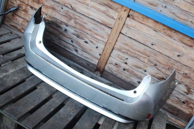 Støtfanger bak stasjonsvogn til Toyota Corolla 2019-->>  