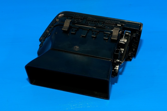 Dashbord friskluftdyse høyre til Škoda Superb 2015-->> (Type III)  (VAG|3V0 819 702 D|)