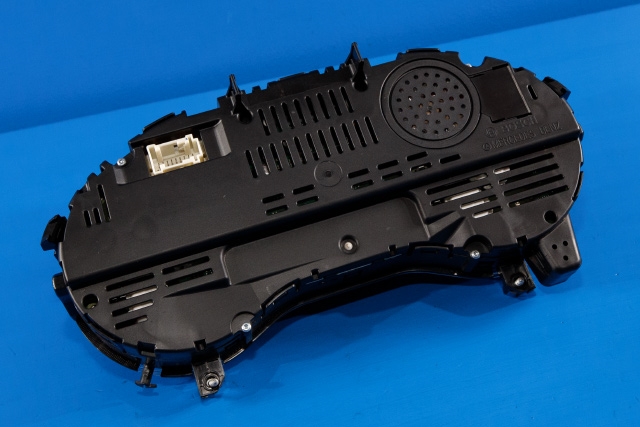 Instrumentpanel til Mercedes B-Klasse, electric drive 2014-2018 (W242) (W242) (BOSCH|0 263 699 031|A 242 900 80 01|)