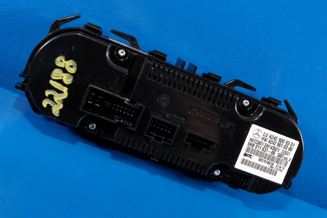 Varmeapparat betjening til Mercedes B-Klasse, electric drive 2014-2018 (W242) (W242) (HELLA|5HB 011 631-06|A 242 900 93 01|)