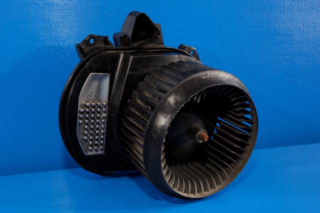 Varmeapparat motor til Mercedes B-Klasse, electric drive, 2014-2018 (W242) (W242) (MERCEDES|A 246 906 16 01)
