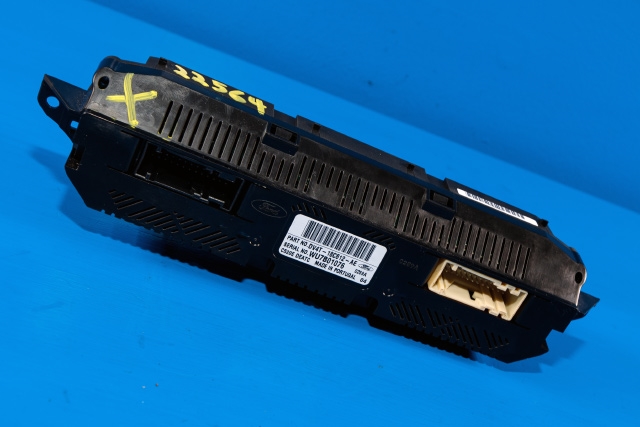 Varmeapparat betjening til Ford Kuga 2013-2019  (FORD|DV4T-18C612-AE|)