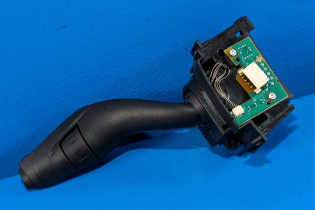 Bryter visker til Ford Kuga 2013-2019  (FORD|F1FT-17A553-BA|)