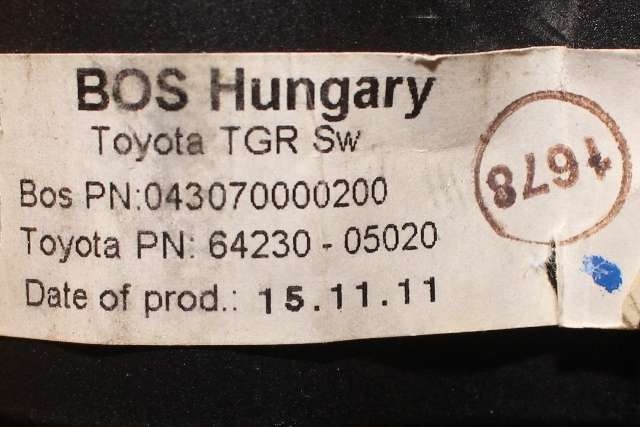 Bagasjerom rollon til Toyota Avensis 2009-2015 (Type III, Fase 1)  (TOYOTA|64230-05020|)