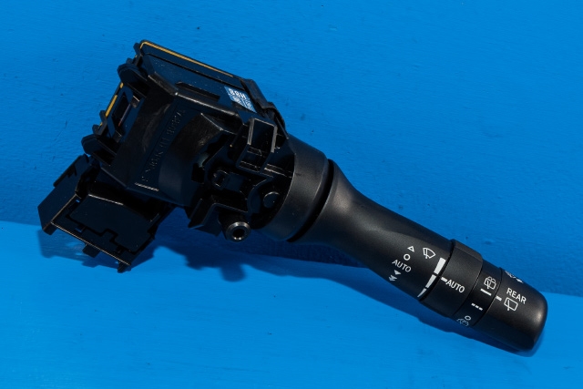 Bryter visker til Toyota RAV4, 2009-2013 (Type III, Fase 2)  (TOYOTA|17F462-48190)