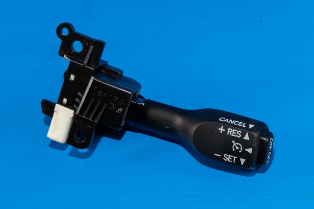 Bryter cruise control til Toyota RAV4, 2009-2013 (Type III, Fase 2)  
