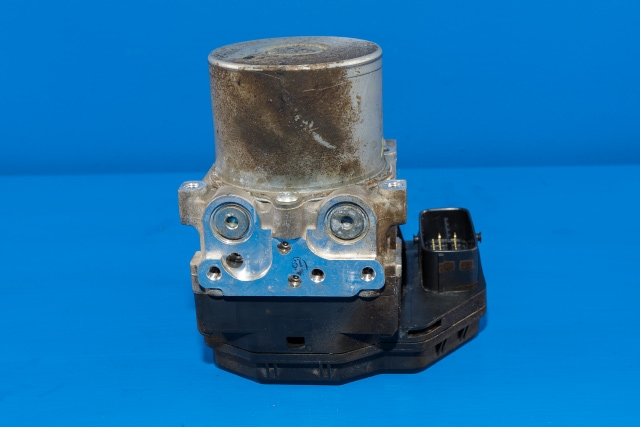ABS sentral til Toyota RAV4 2009-2013 (Type III, Fase 2)  (ADVICS|133800-9840|44540-42211|)