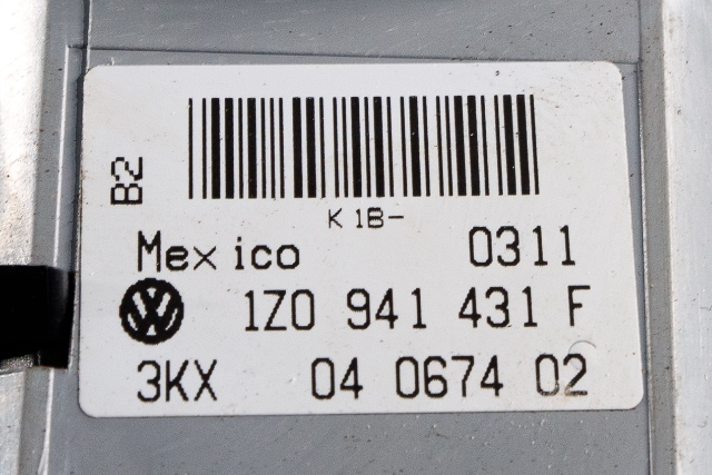 Bryter lys til Škoda Octavia 2009-2013 (Type II, Fase 2) (VAG|1Z0 941 431 F|)