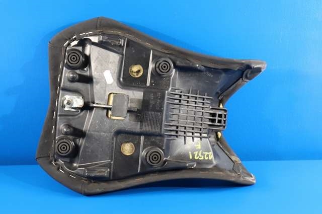 MC, Sal/sete, fremre til MC Yamaha YZF-R125 2008-2013