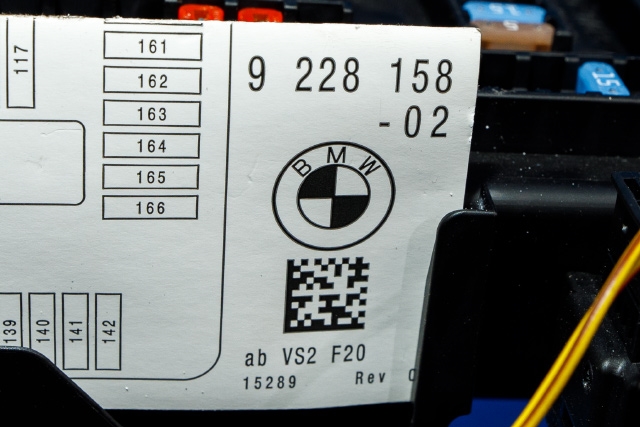 Sikringsboks til BMW 3-Serie 2012-2018 (F30/F31/F34) (F30/F31/F34) (BMW|61.14-9 261 110|)