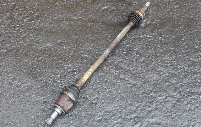 Drivaksel venstre bak, diesel/automat til Toyota RAV4, 2009-2013 (Type III, Fase 2)  
