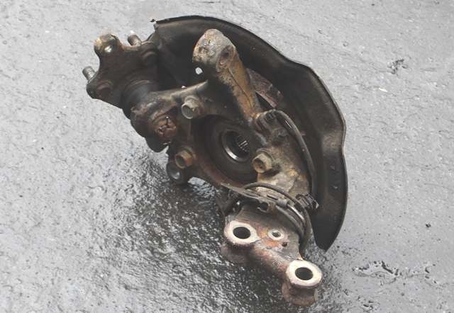 Hjulspindel venstre foran til Toyota RAV4 2009-2013 (Type III, Fase 2)