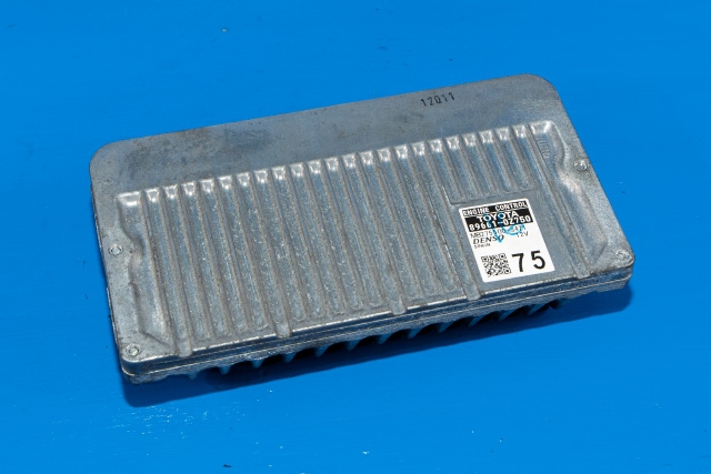 Styreenhet motor til Toyota Auris 2013-2015 (Type II, Fase 1)  (DENSO|275500-3471|89661-0Z750|)