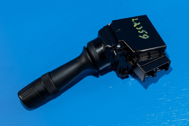 Bryter visker til Toyota Auris 2013-2015 (Type II, Fase 1) (TOYOTA|02670-17F858|)