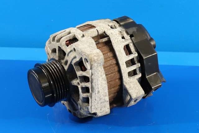 Dynamo til Kia Rio 2011-2017 Type III  (VALEO|2609501|37300-03600. 13.5 VOLT - 90 AMP|)