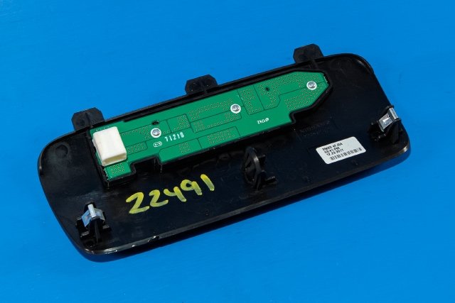 Dashbord diverse til Nissan E-NV200 2014-->> (NISSAN|25020-4FJ0A|)