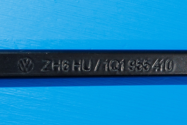 Viskerarm frontrute høyre til VW Golf VI 2008-2012  (VAG|1Q1 955 410|)