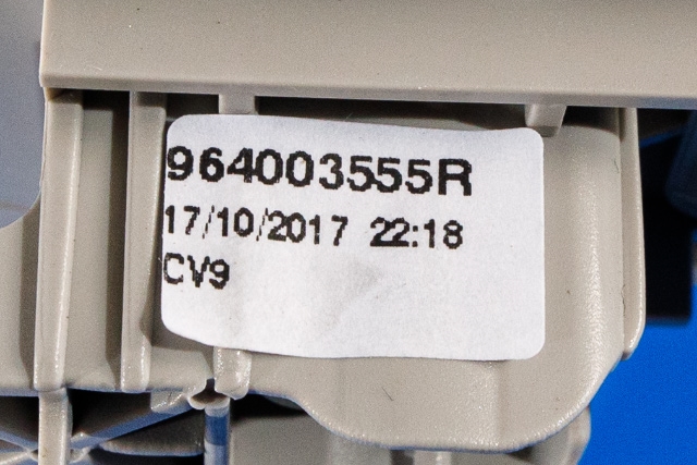Solskjerm høyre til Renault Zoe 2013-2019 (Fase 1)  (RENAULT|9640 03555R|)